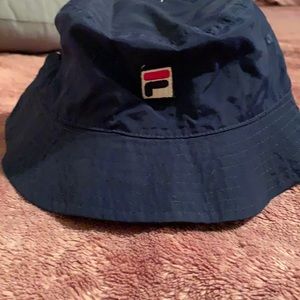 Bucket hat